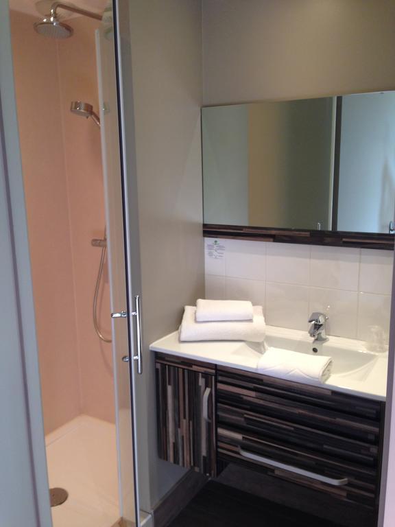 Le Relais Des Bergers Hotel Saint-Martin-en-Haut ห้อง รูปภาพ