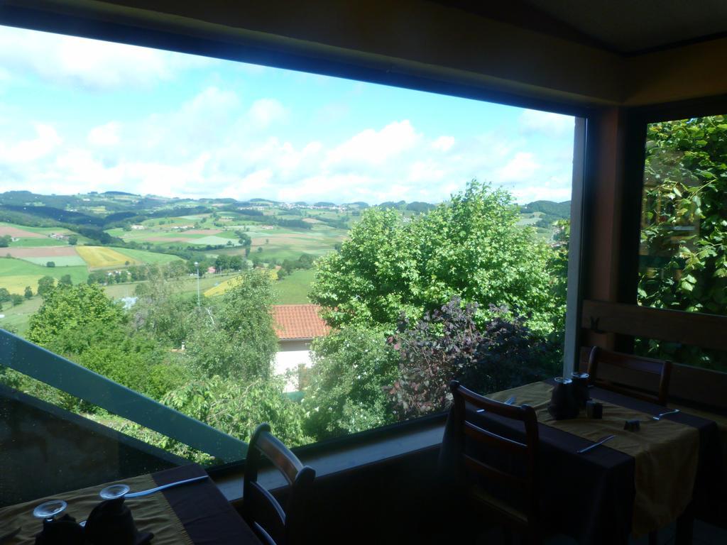 Le Relais Des Bergers Hotel Saint-Martin-en-Haut ภายนอก รูปภาพ